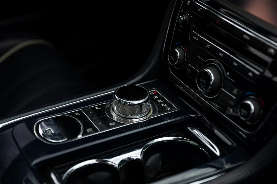 2011 Jaguar X351 XJ - Image 19 of 21