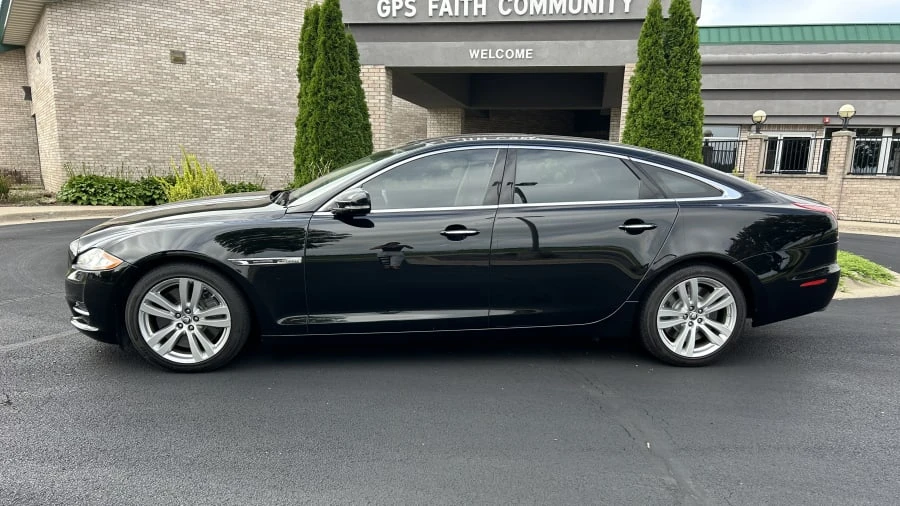 2011 Jaguar X351 XJ - Image 2 of 11