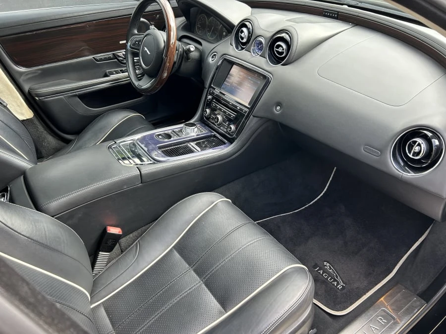 2011 Jaguar X351 XJ - Image 5 of 11