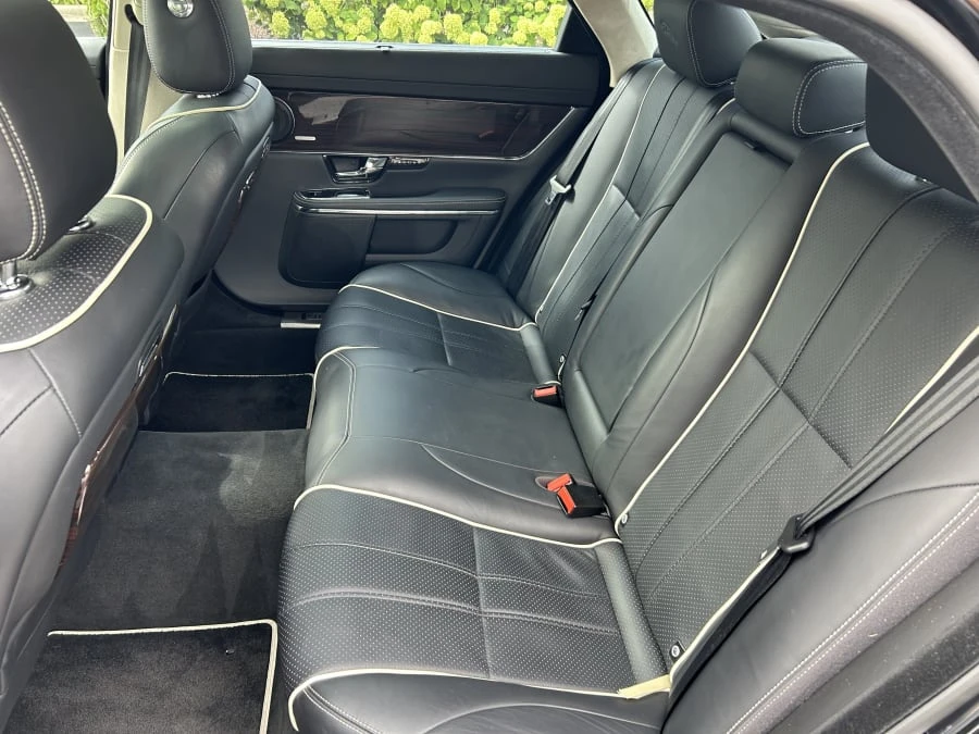 2011 Jaguar X351 XJ - Image 6 of 11