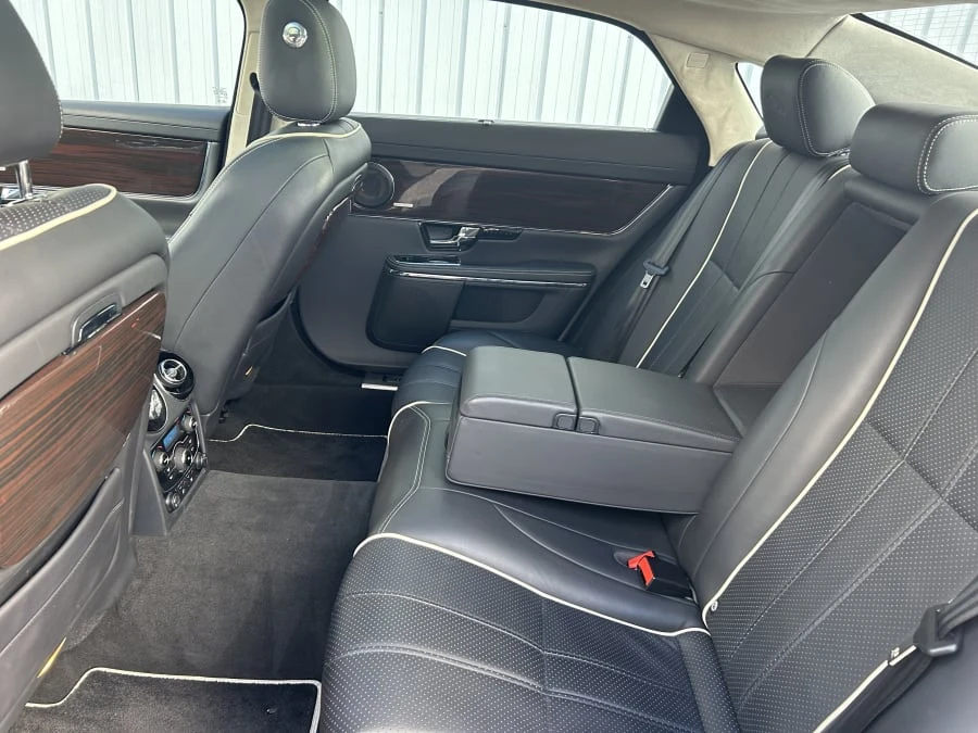2011 Jaguar X351 XJ - Image 6 of 11