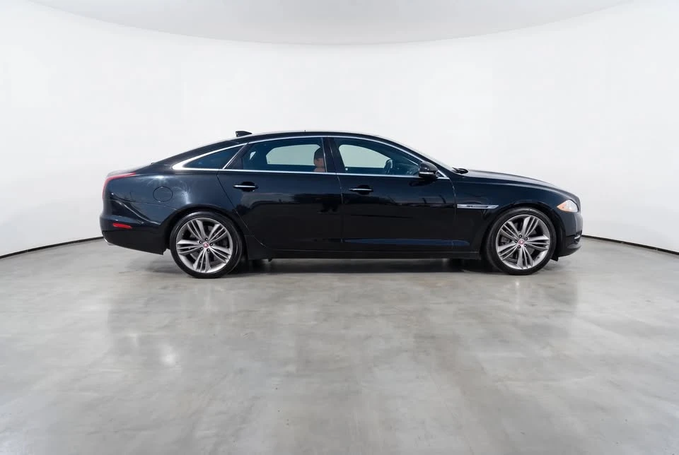 2011 Jaguar X351 XJ - Image 5 of 15
