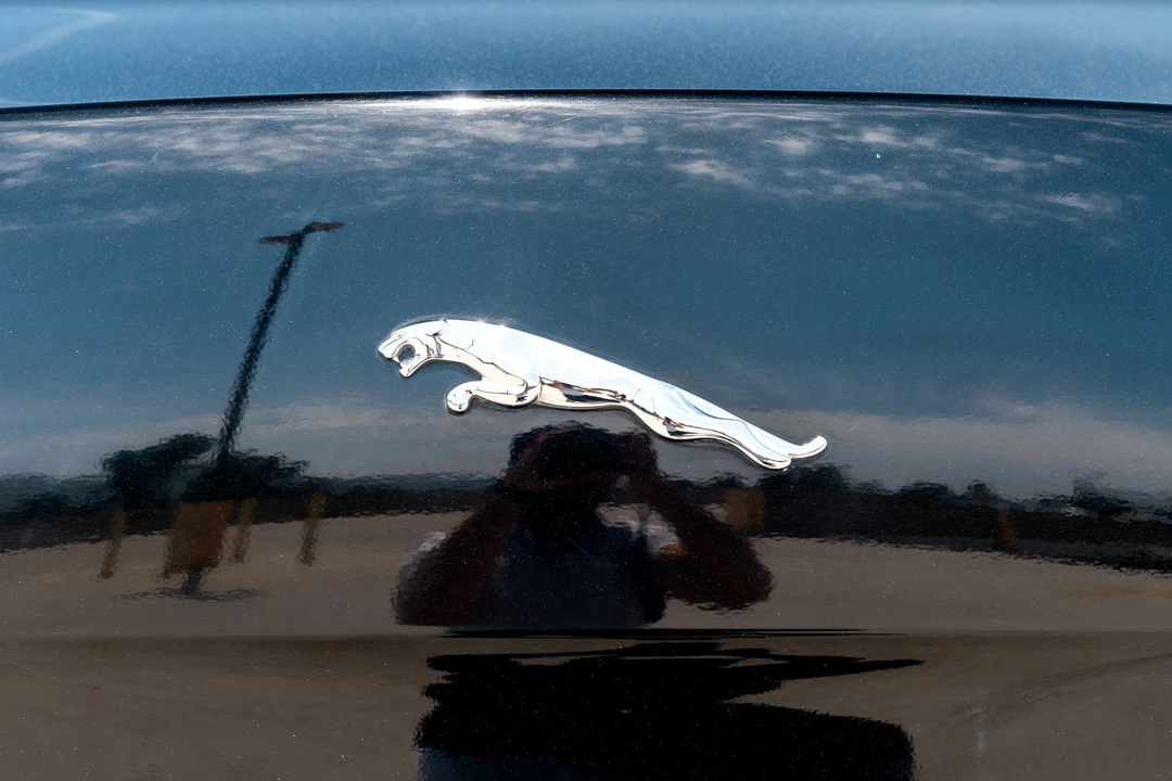 2011 Jaguar X351 XJ - Image 26 of 31