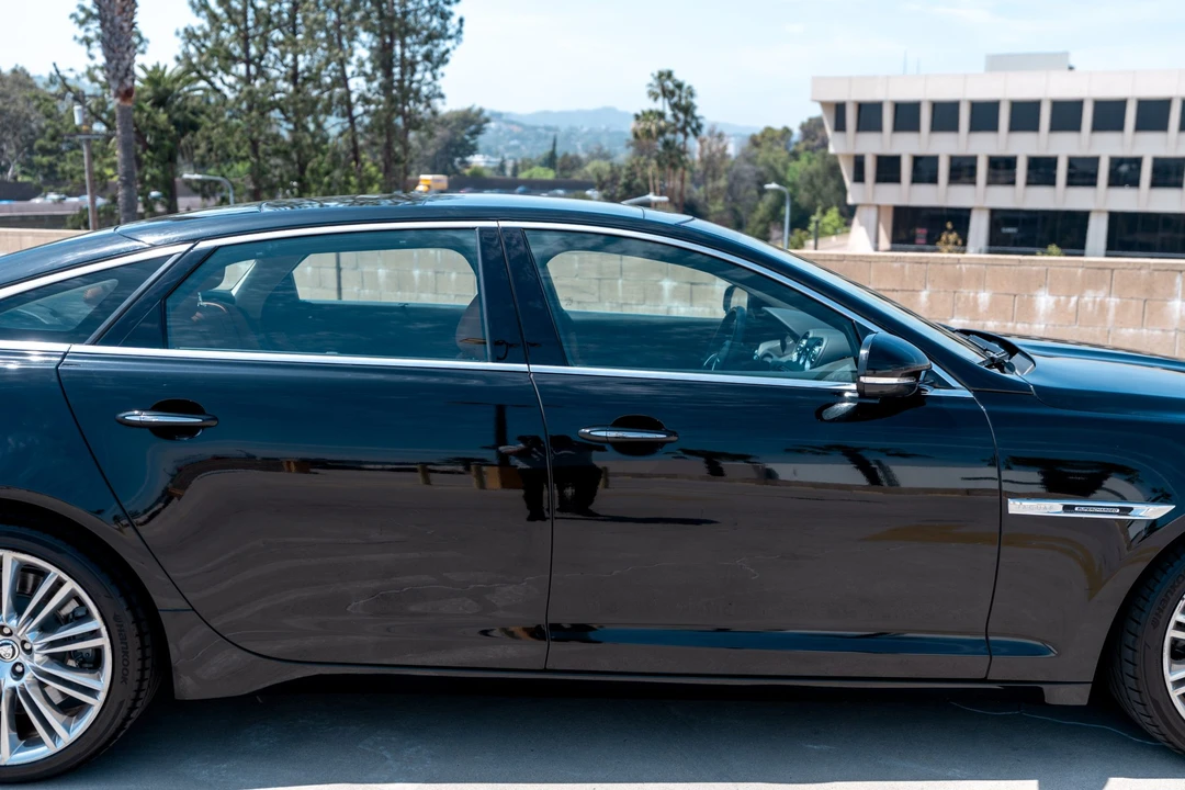 2011 Jaguar X351 XJ - Image 18 of 31