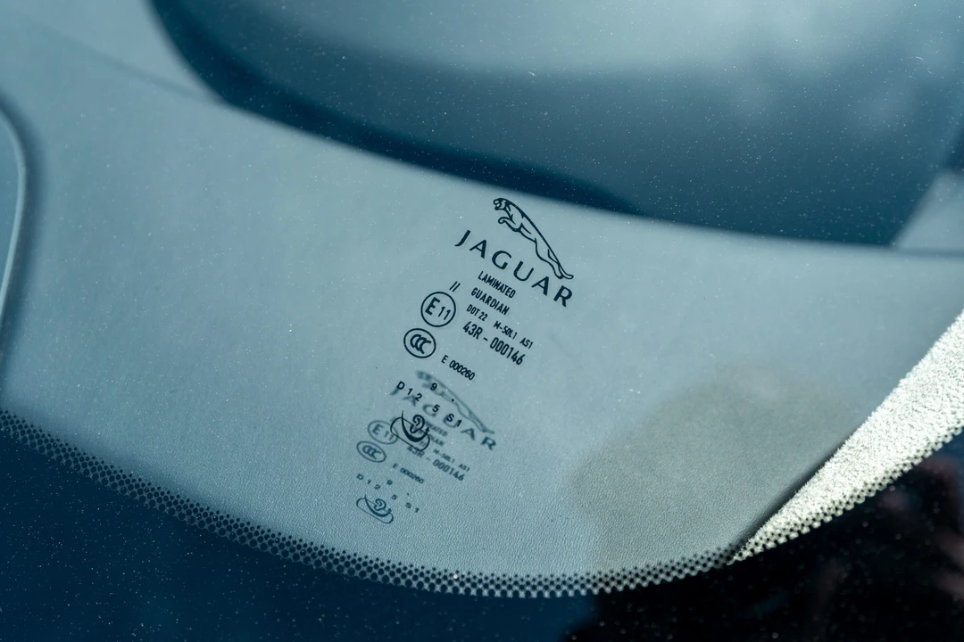 2011 Jaguar X351 XJ - Image 27 of 31