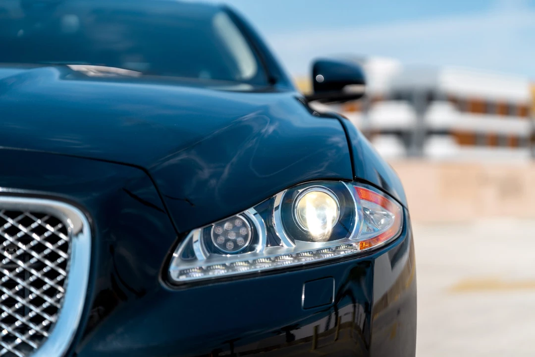 2011 Jaguar X351 XJ - Image 12 of 31