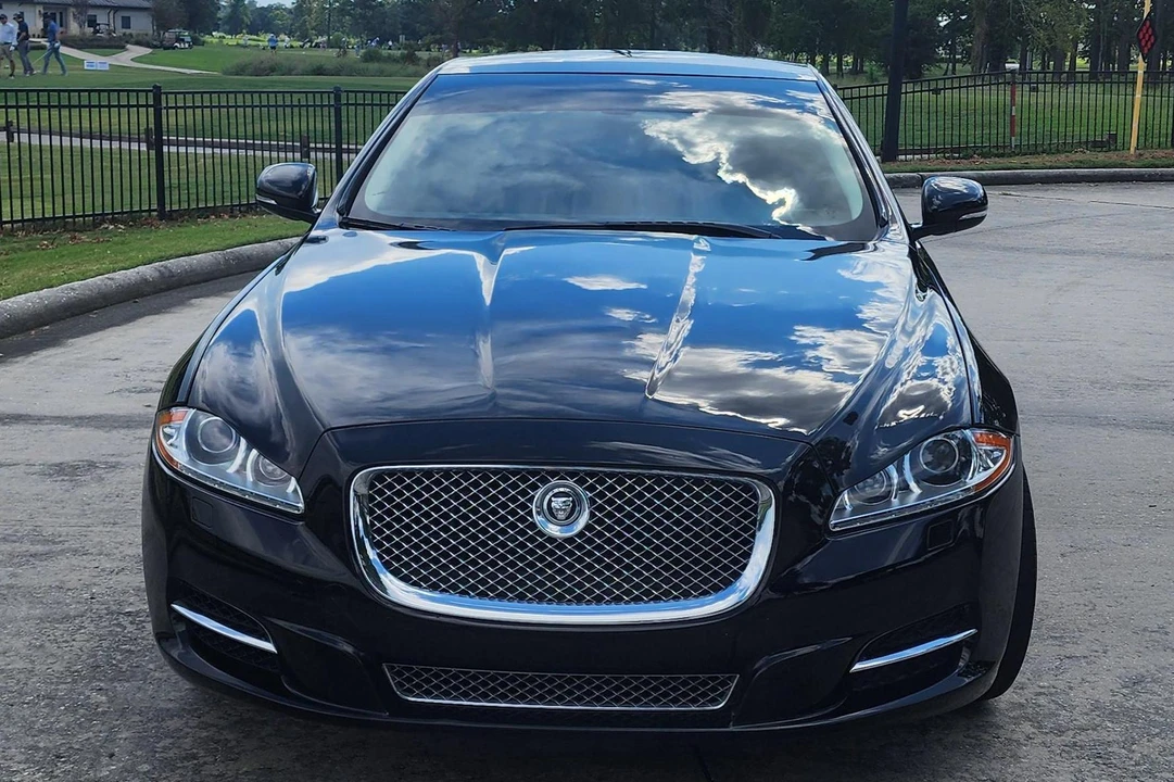 2011 Jaguar X351 XJ - Image 2 of 31