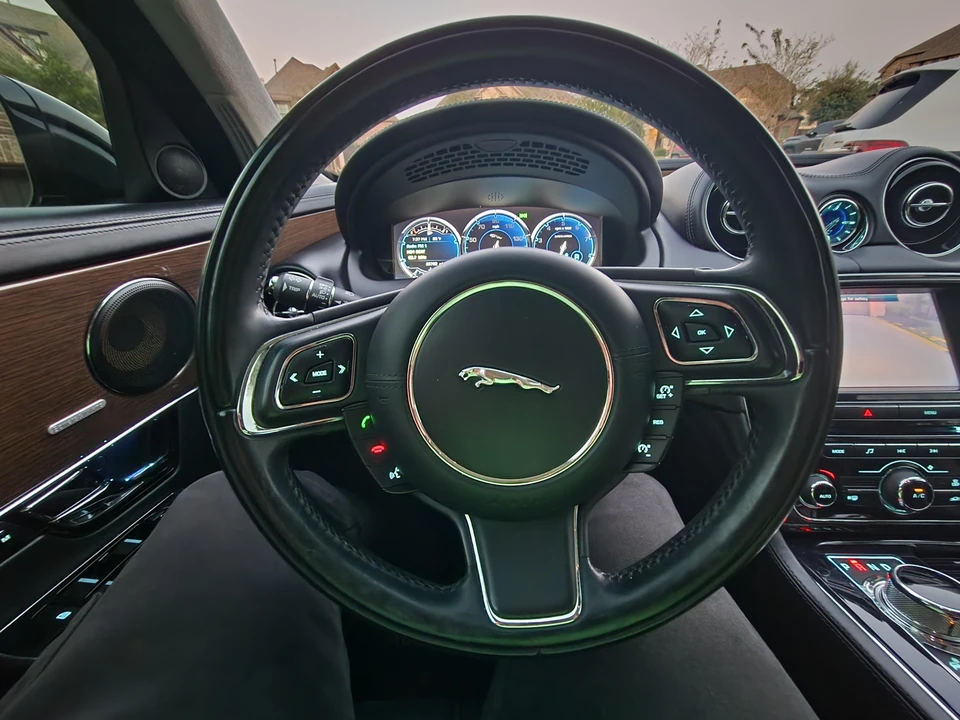 2011 Jaguar X351 XJ - Image 30 of 31