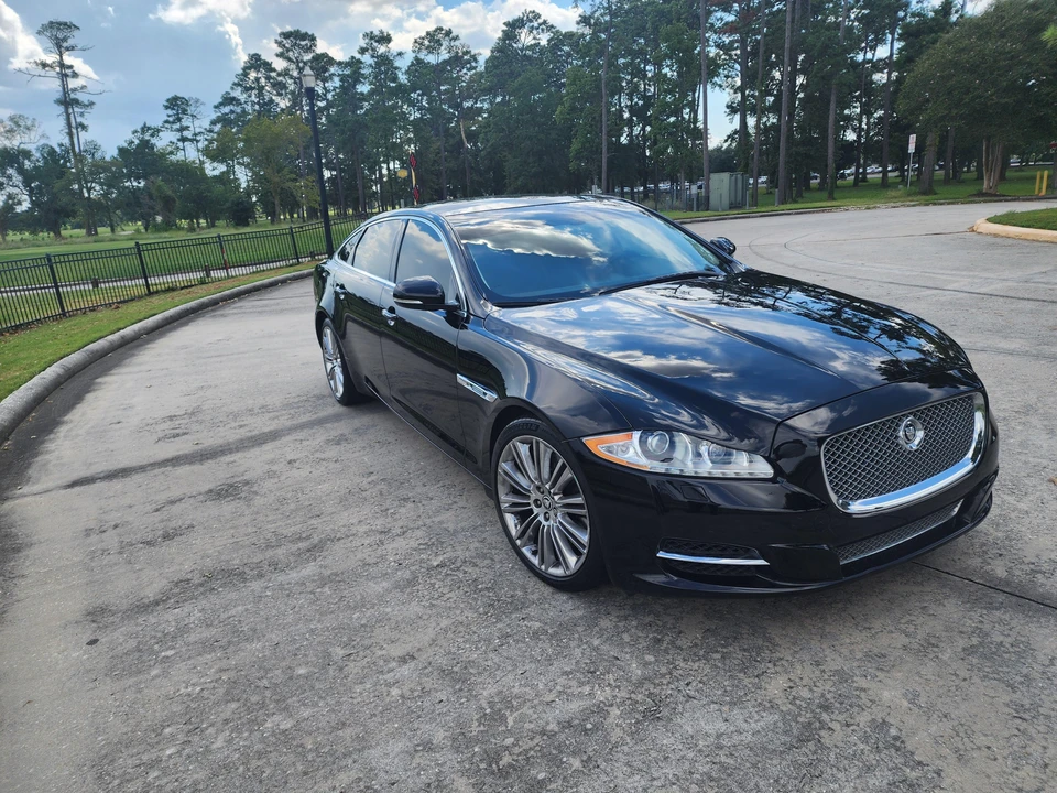 2011 Jaguar X351 XJ - Image 9 of 31