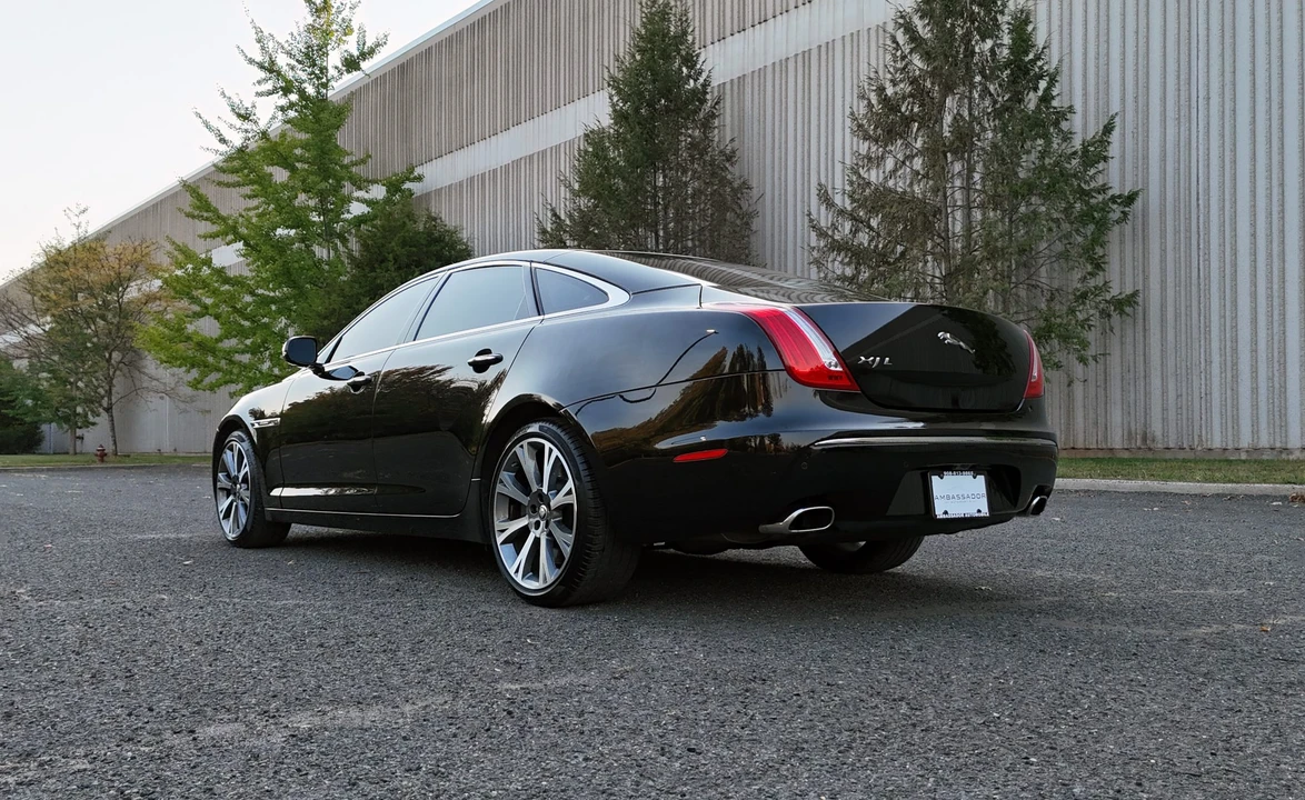 2011 Jaguar X351 XJ - Image 17 of 31
