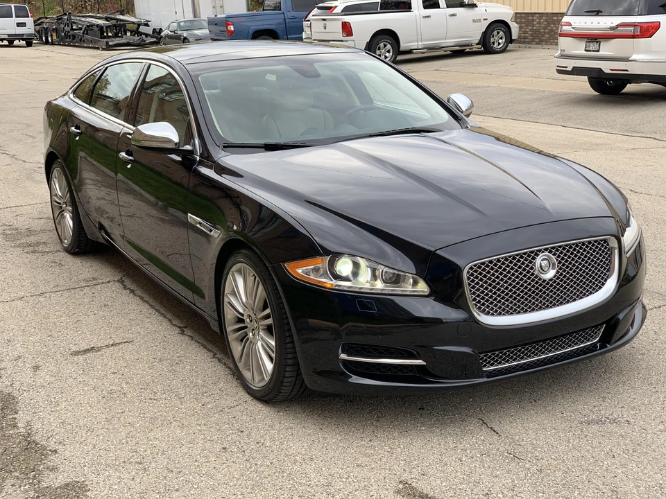 2011 Jaguar X351 XJ - Image 2 of 6