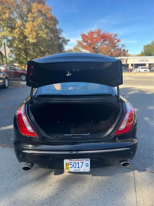 2011 Jaguar X351 XJ - Image 11 of 11