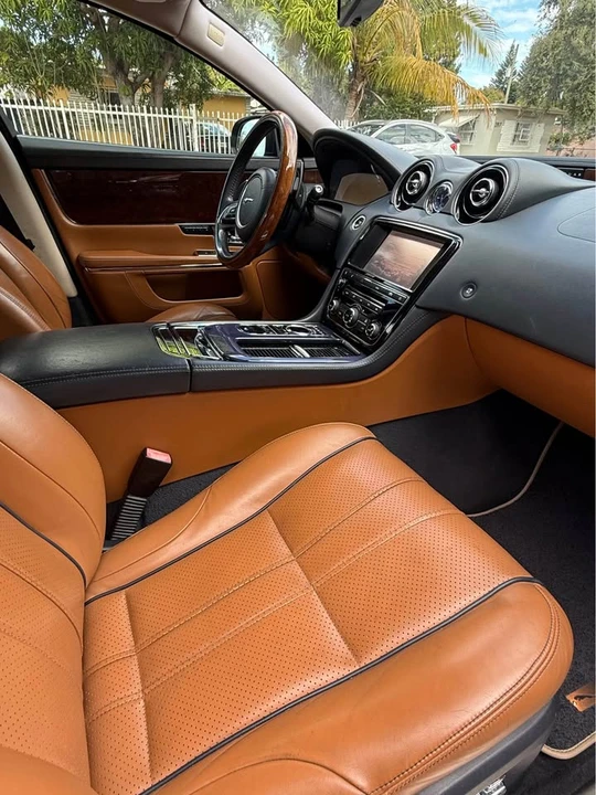 2011 Jaguar X351 XJ - Image 8 of 8