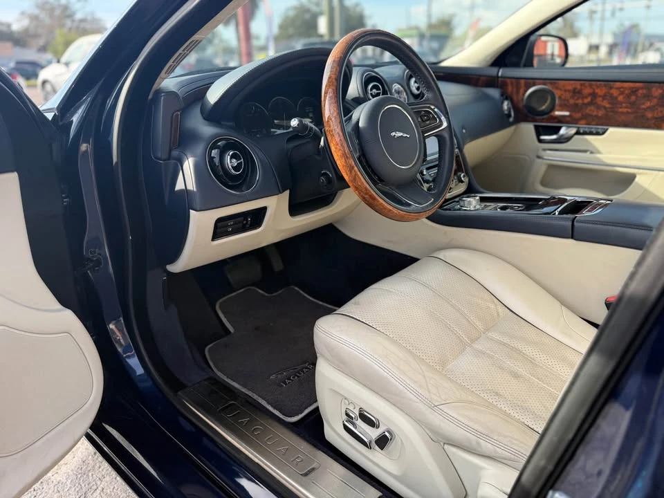2011 Jaguar XJ Series 4 - Image 11 of 15
