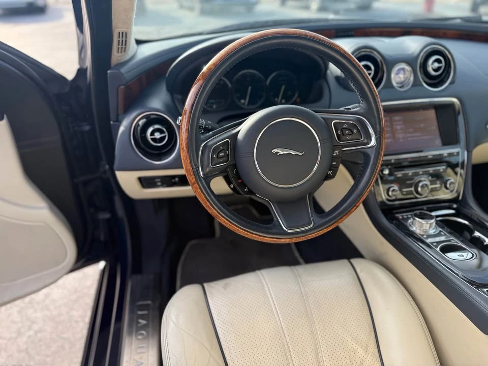 2011 Jaguar XJ Series 4 - Image 12 of 15