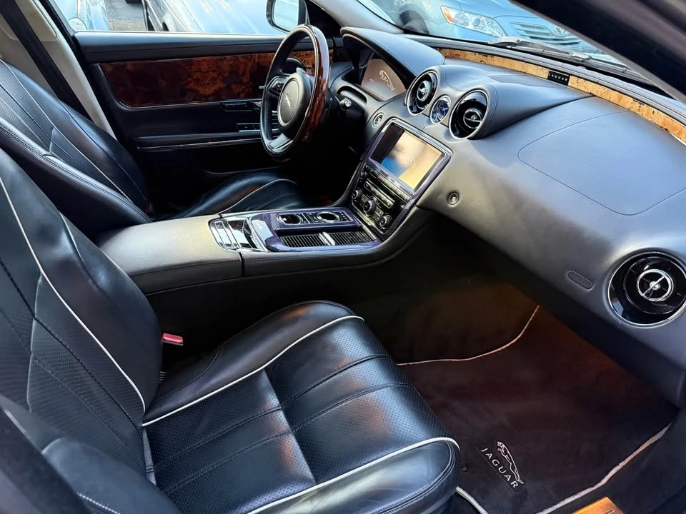 2011 Jaguar XJ Series 4 - Image 15 of 20
