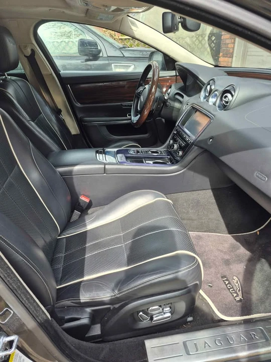 2011 Jaguar X351 XJ - Image 2 of 6