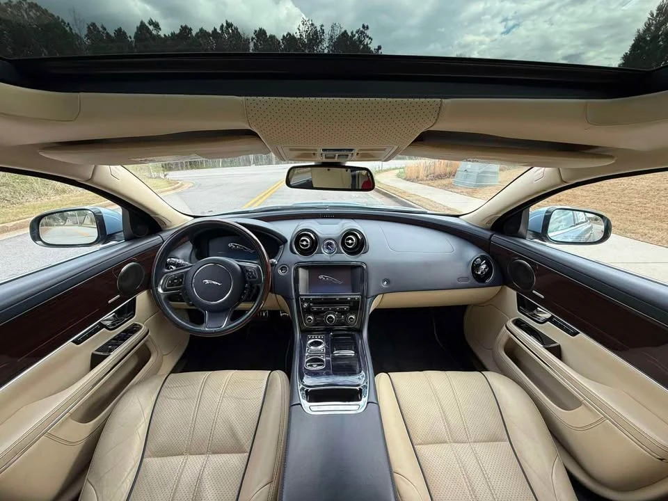 2011 Jaguar X351 XJ - Image 15 of 20