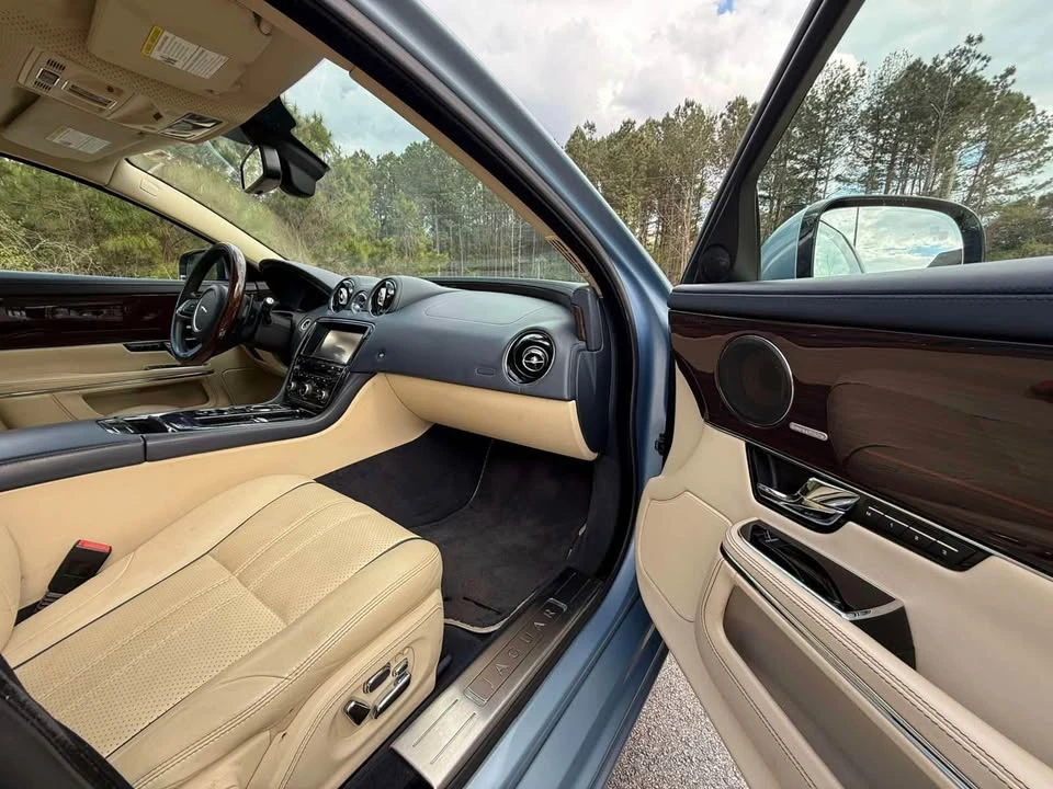 2011 Jaguar X351 XJ - Image 12 of 20