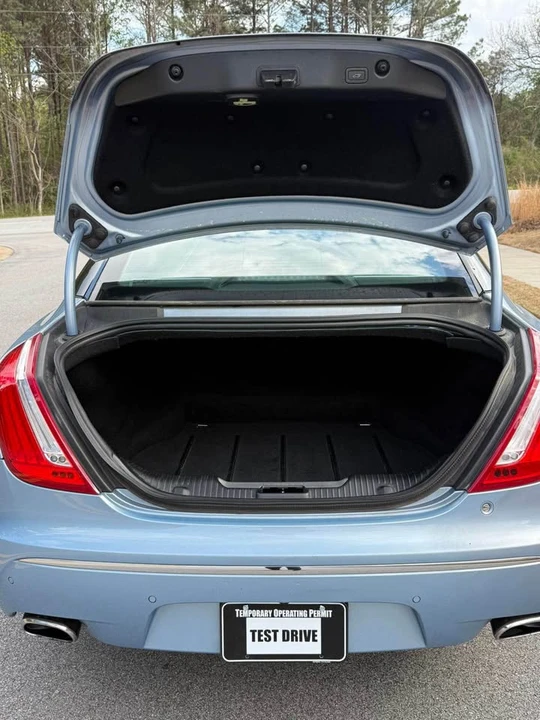 2011 Jaguar X351 XJ - Image 9 of 20