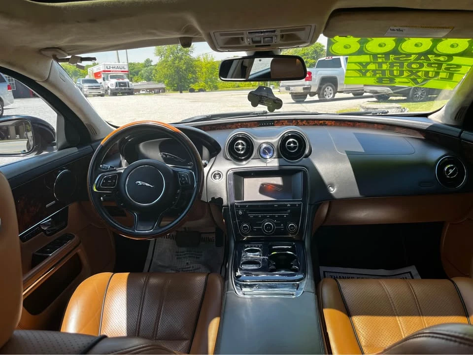 2011 Jaguar X351 XJ - Image 17 of 18