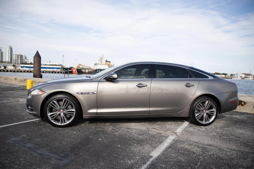 2011 Jaguar X351 XJ - Image 15 of 31