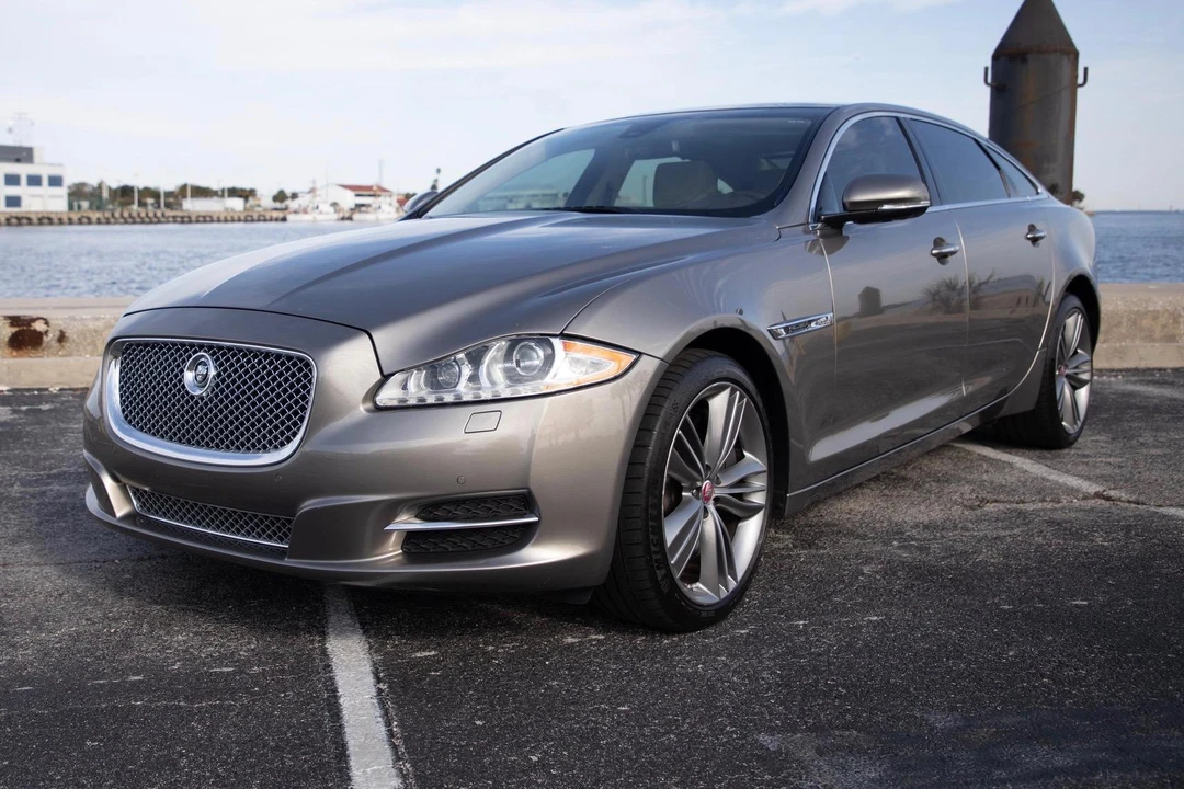 2011 Jaguar X351 XJ - Image 10 of 31