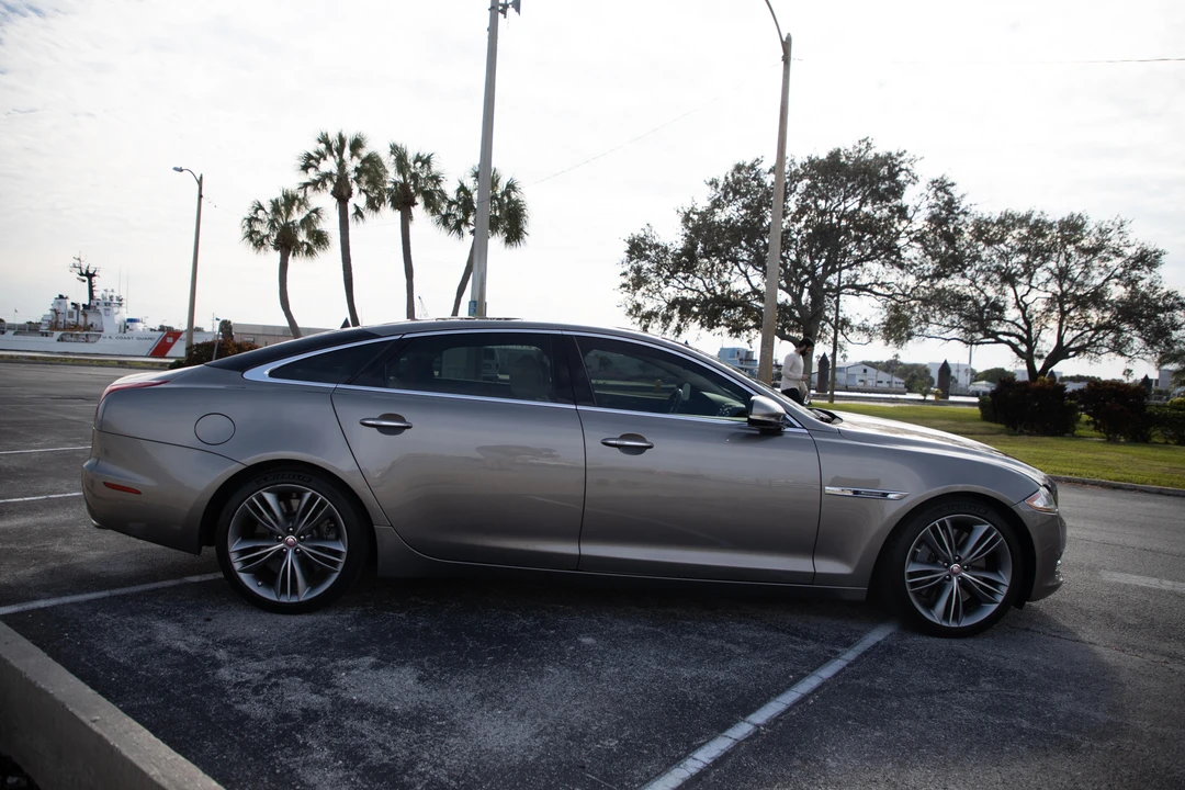 2011 Jaguar X351 XJ - Image 4 of 31