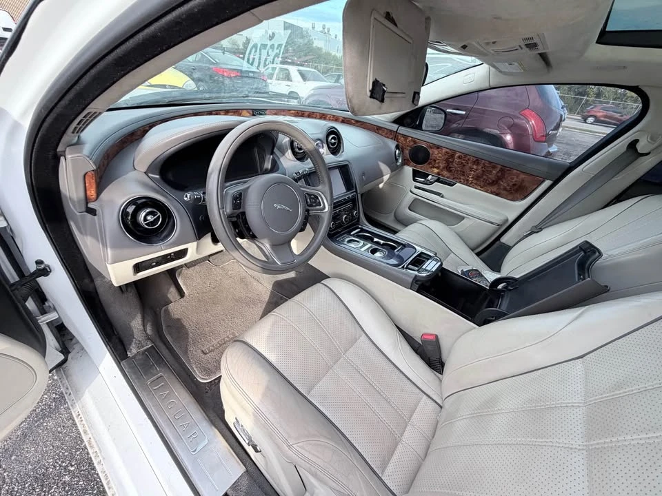 2011 Jaguar X351 XJ - Image 8 of 12