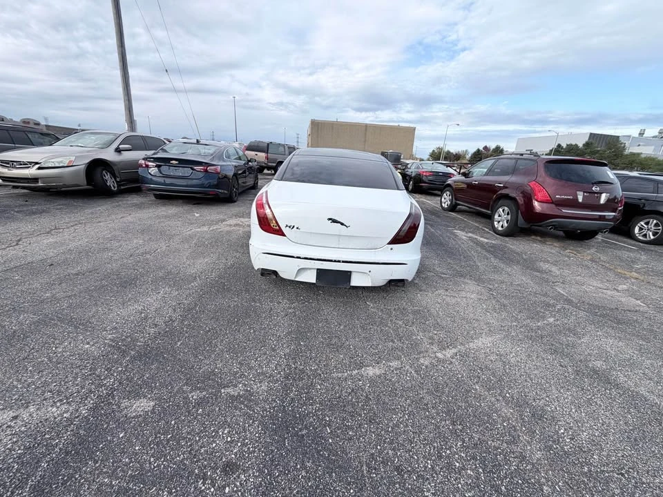2011 Jaguar X351 XJ - Image 4 of 12