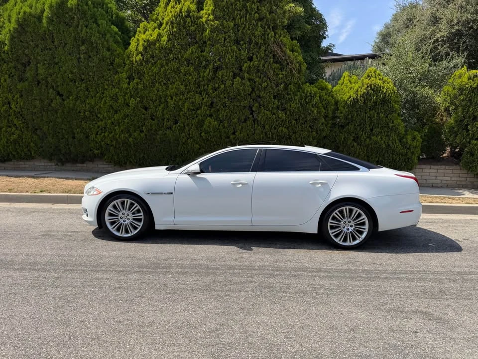 2011 Jaguar X351 XJ - Image 2 of 19
