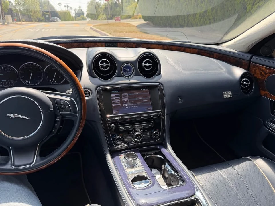 2011 Jaguar X351 XJ - Image 18 of 19
