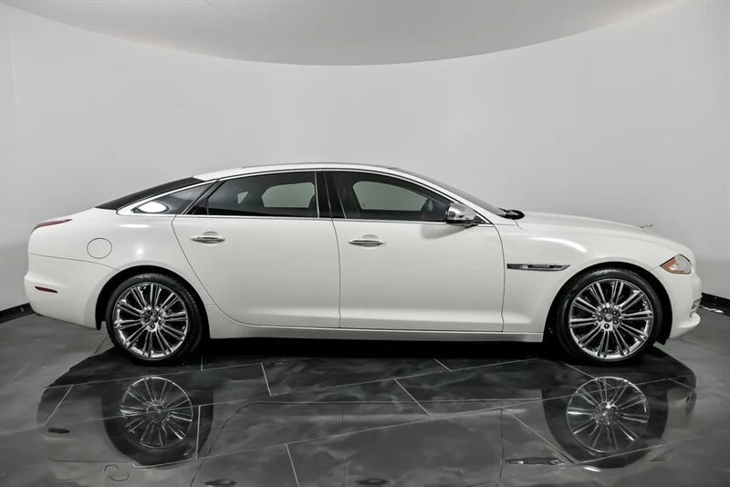 2011 Jaguar X351 XJ - Image 11 of 21
