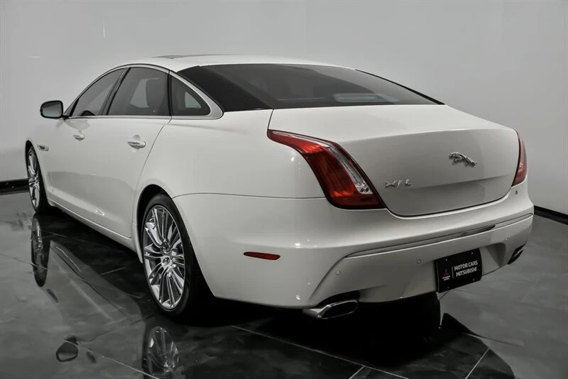 2011 Jaguar X351 XJ - Image 9 of 21
