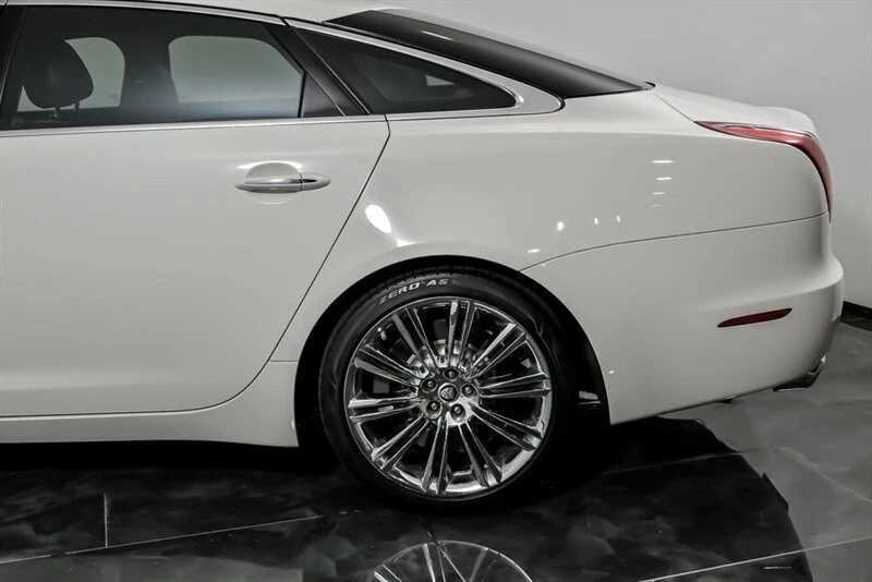 2011 Jaguar X351 XJ - Image 8 of 21