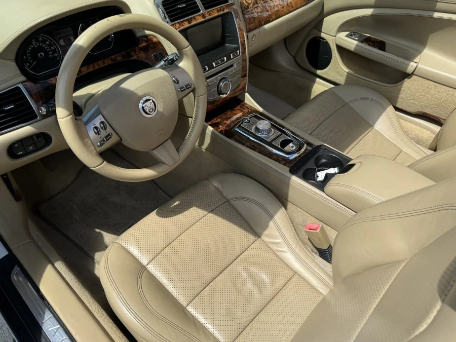 2011 Jaguar X150 XK - Image 7 of 10
