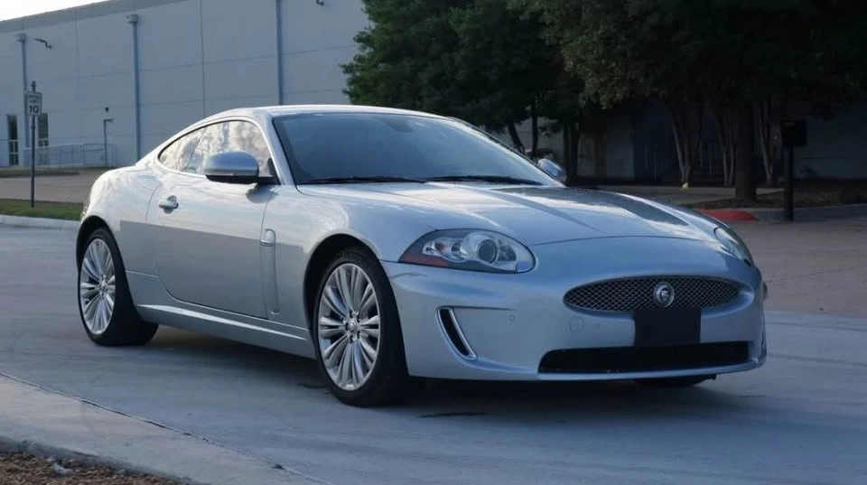 2011 Jaguar X150 XK - Image 2 of 11