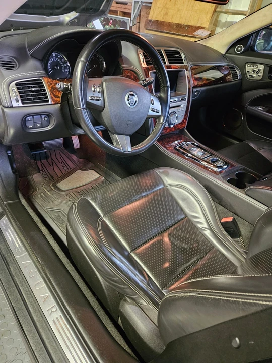2011 Jaguar X150 XK - Image 8 of 20