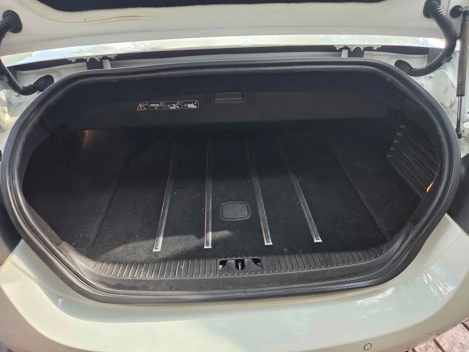 2011 Jaguar X150 XK - Image 15 of 19