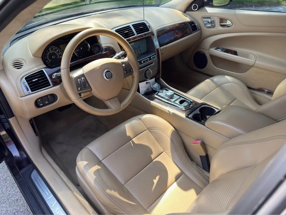 2011 Jaguar X150 XK - Image 6 of 9