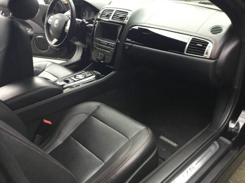 2011 Jaguar X150 XKR - Image 4 of 10
