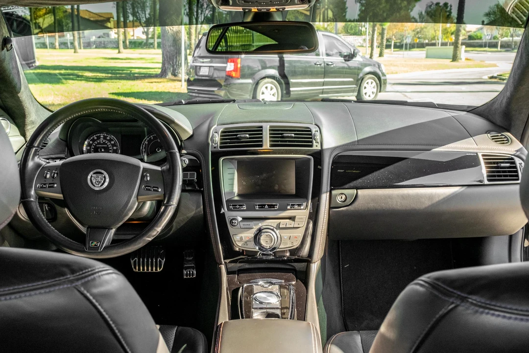2011 Jaguar X150 XKR - Image 26 of 31