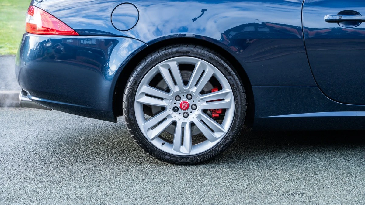 2011 Jaguar X150 XKR - Image 12 of 30