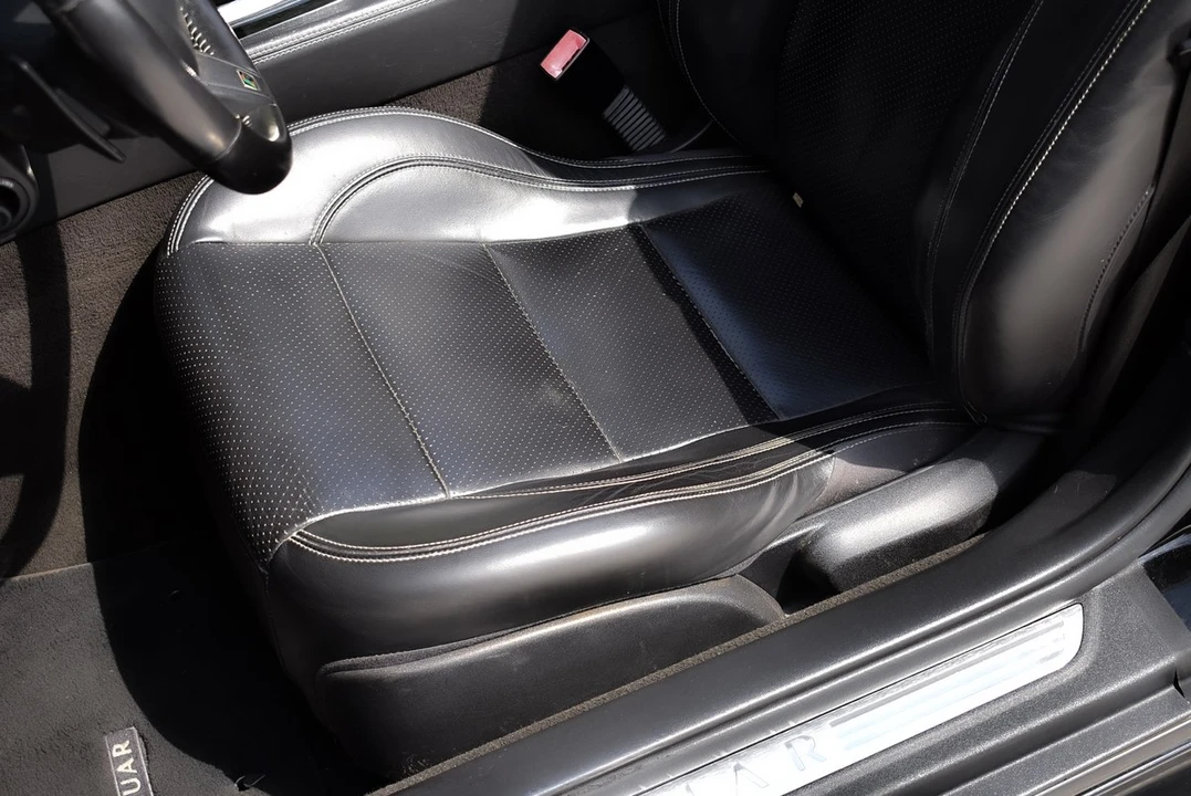 2011 Jaguar X150 XKR - Image 25 of 30
