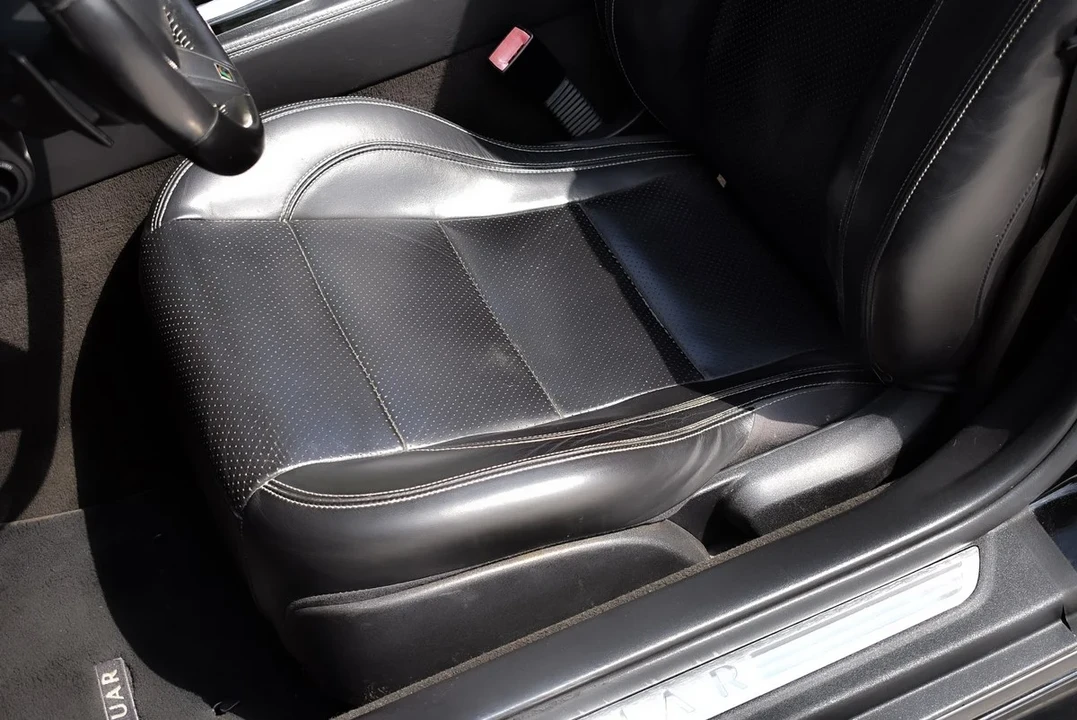 2011 Jaguar X150 XKR - Image 25 of 31