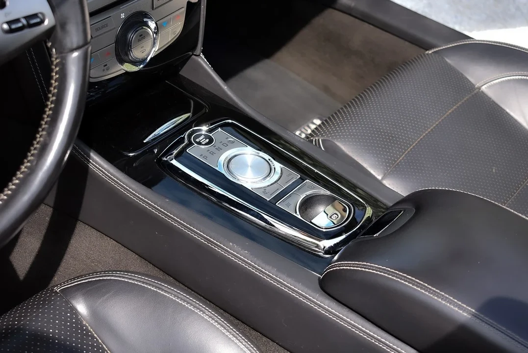 2011 Jaguar X150 XKR - Image 29 of 31