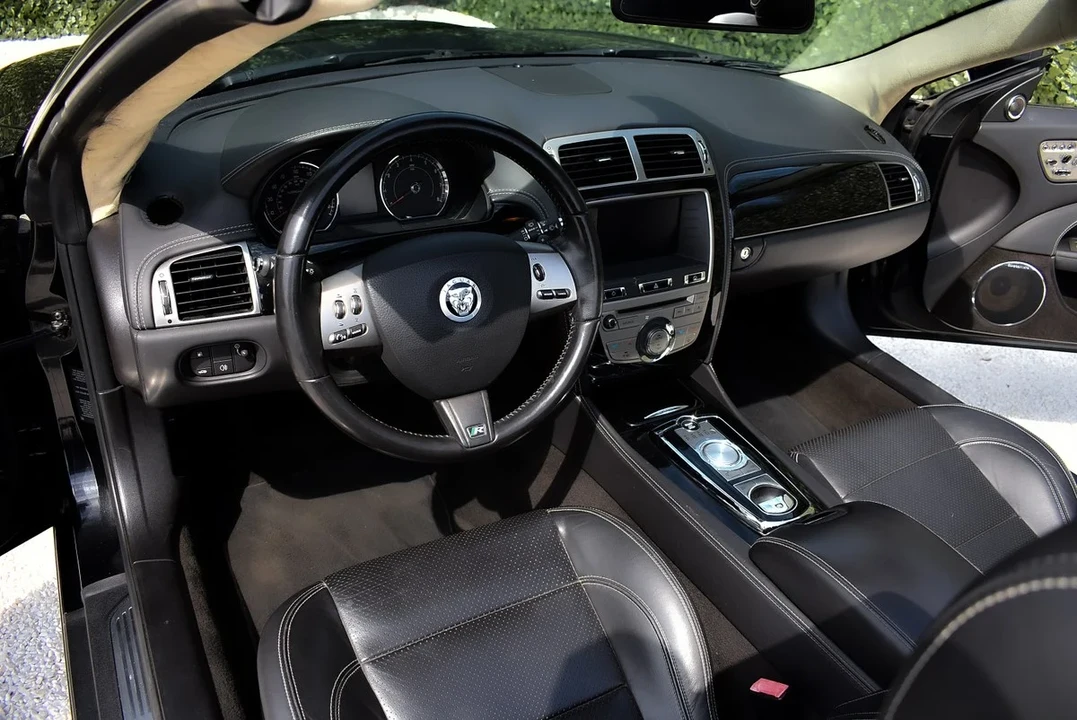 2011 Jaguar X150 XKR - Image 26 of 31