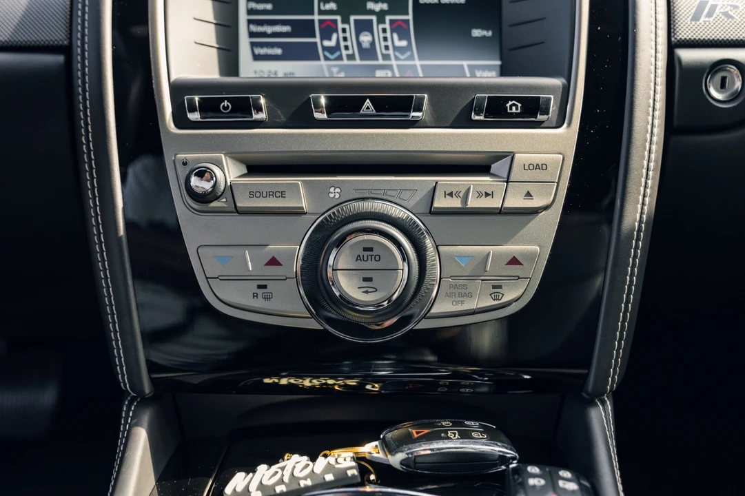 2011 Jaguar X150 XKR - Image 18 of 27