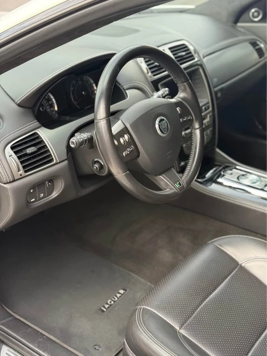 2011 Jaguar X150 XKR - Image 11 of 20