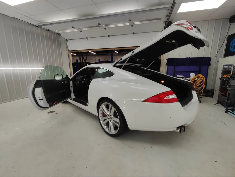 2011 Jaguar X150 XKR - Image 7 of 10